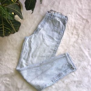 •Guess by Marciano• Mom Jeans